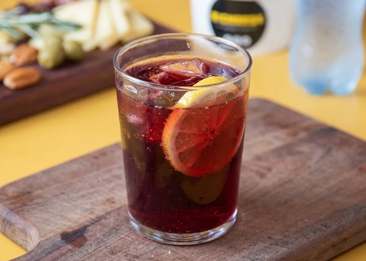 Menu item de Richeese MX – Experiencia Gastronómica Única en CDMX: Tinto de verano