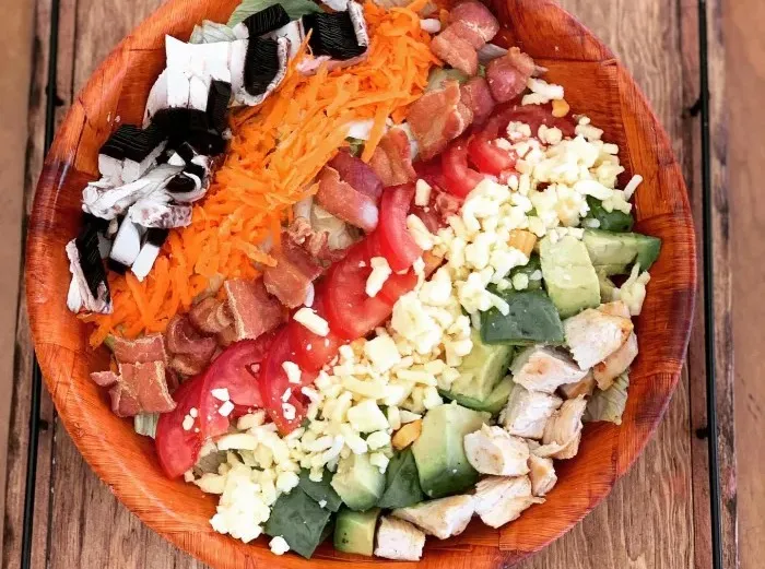 Menu item de Hot Mamma´s Hot Chicken – Nashville en la Condesa CDMX: Cobb Salad